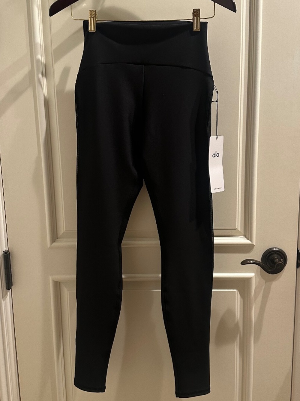 Alo Yoga High-Waist Leggings (Mesh Detail) – (NWT)